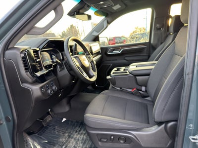 2025 Chevrolet Silverado LT