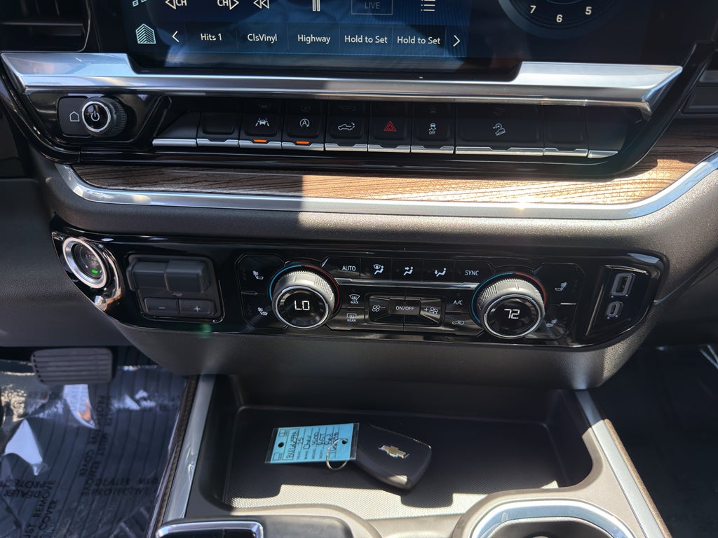 2025 Chevrolet Silverado RST