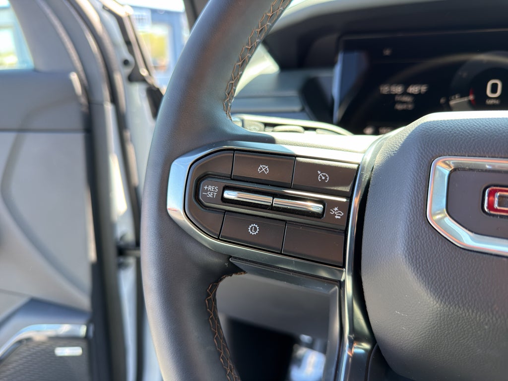 2024 GMC Acadia AWD AT4