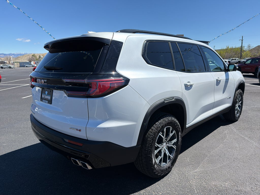 2024 GMC Acadia AWD AT4