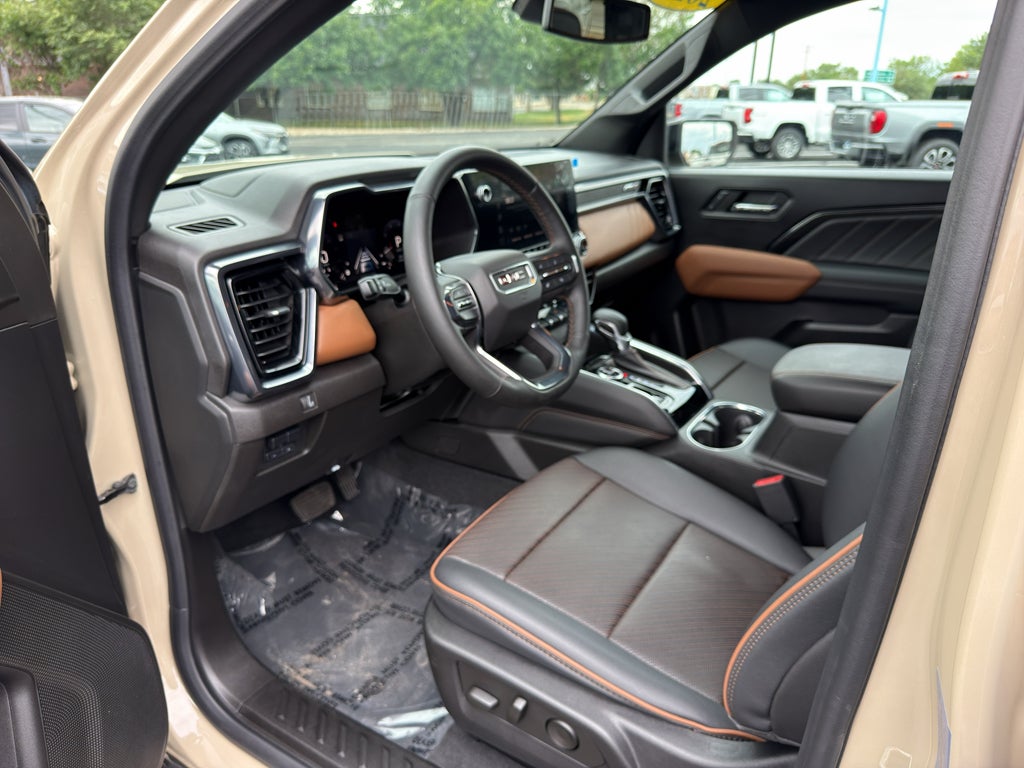 2024 GMC Canyon 4WD AT4