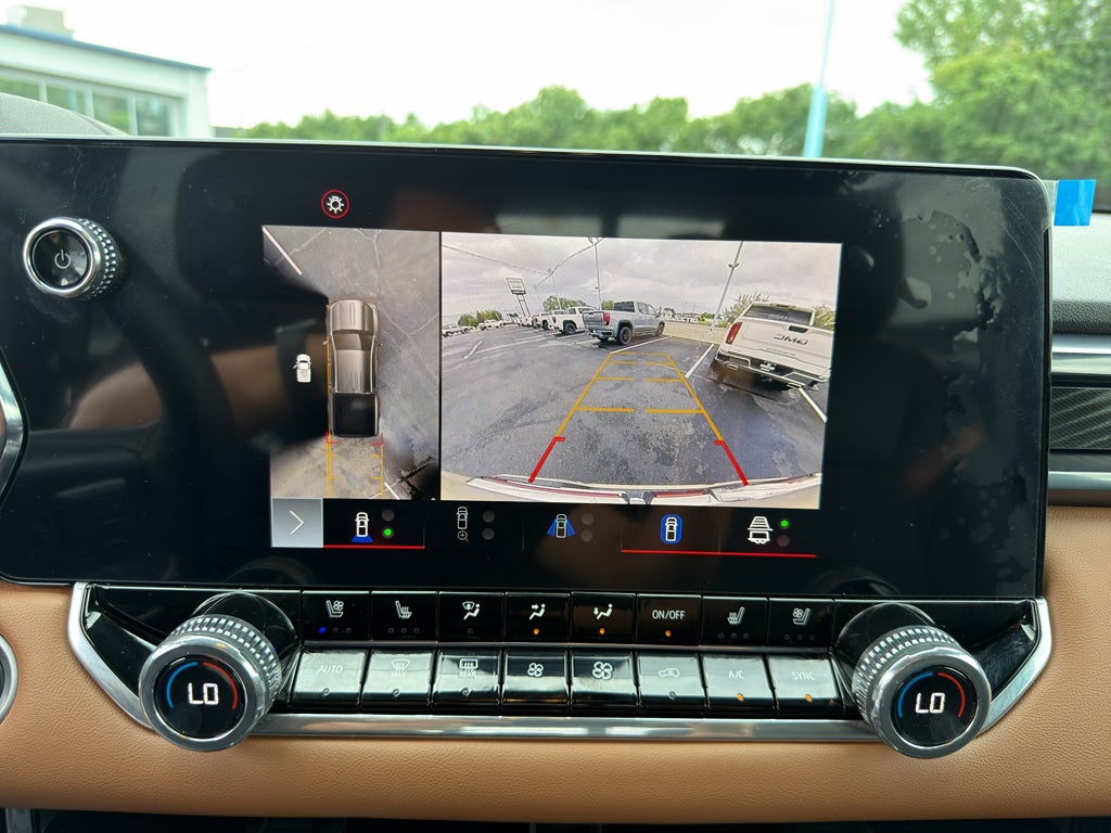 2024 GMC Canyon 4WD AT4