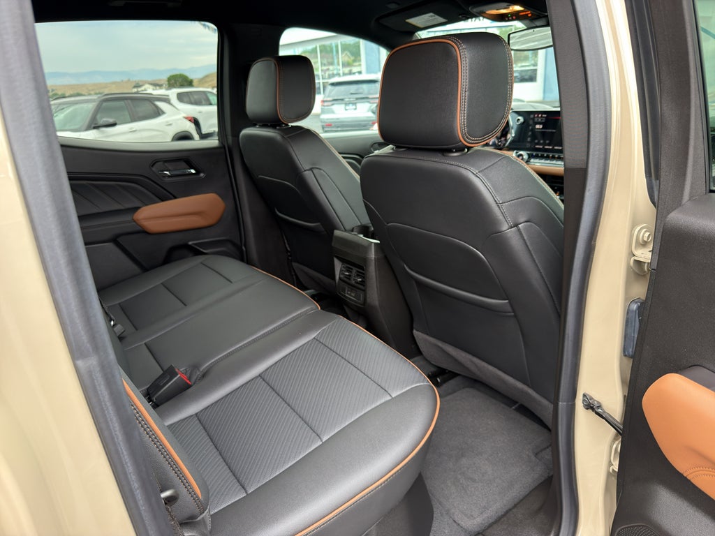 2024 GMC Canyon 4WD AT4