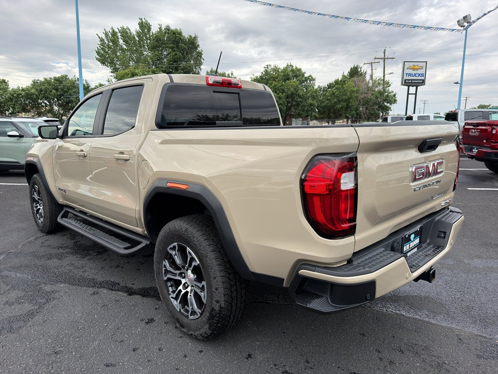 2024 GMC Canyon 4WD AT4