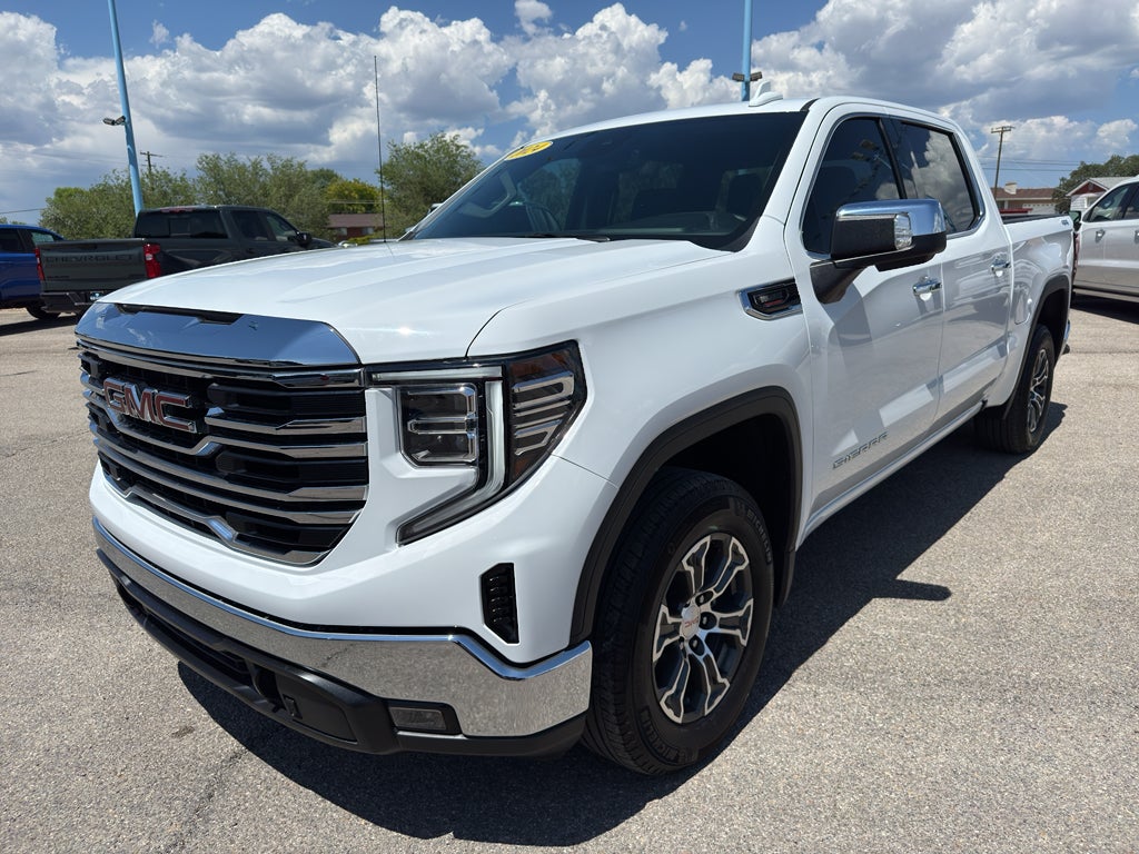 2024 GMC Sierra SLT