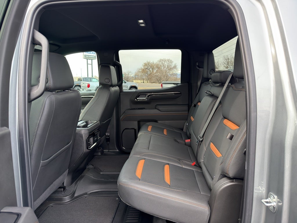 2025 GMC Sierra AT4