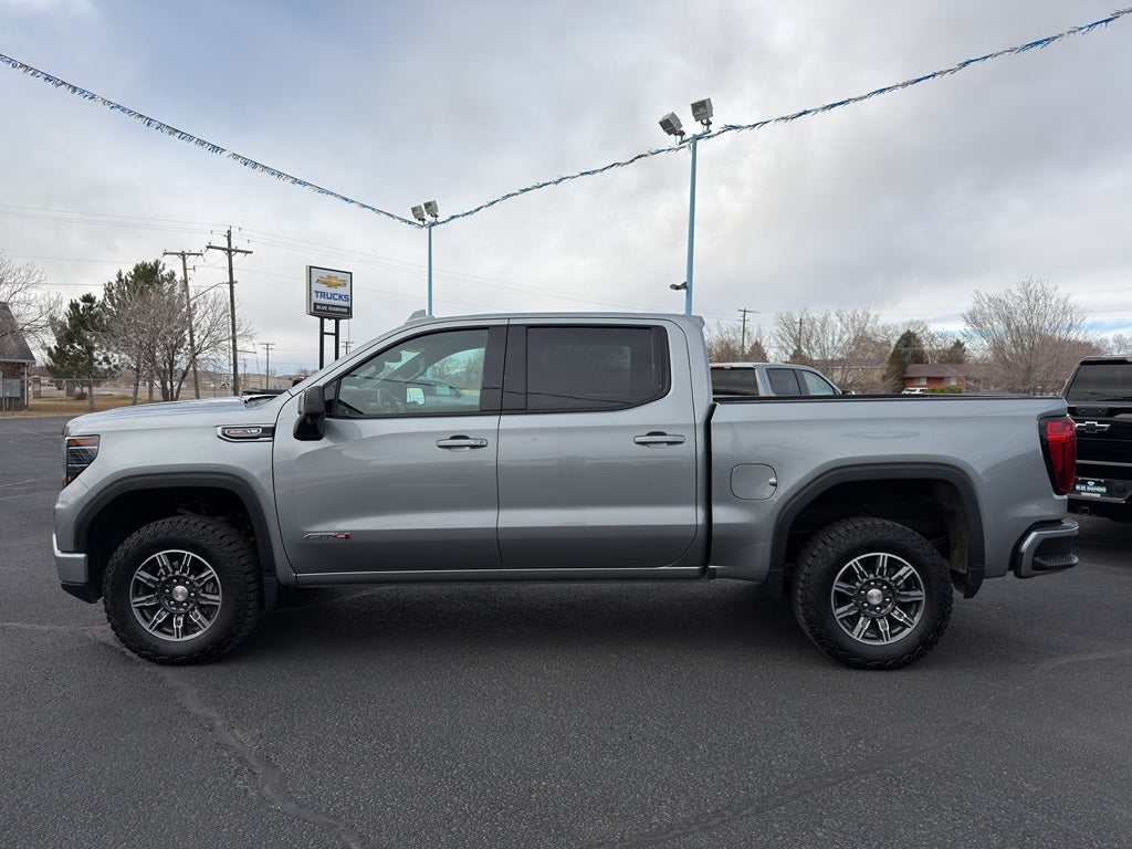 2025 GMC Sierra AT4