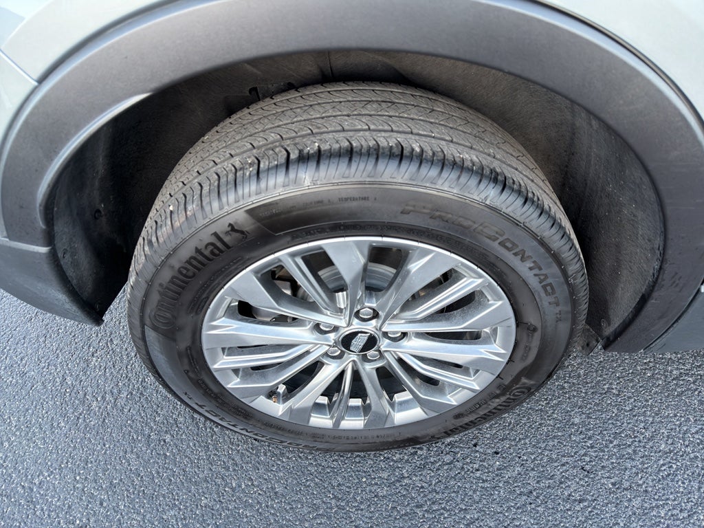 2024 Cadillac XT4 AWD Premium Luxury