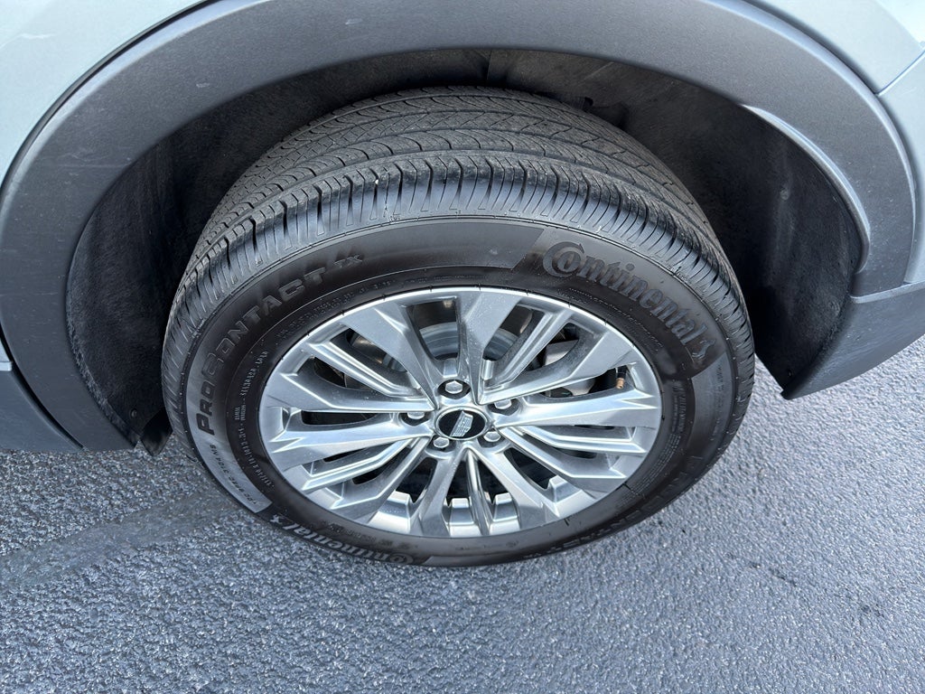 2024 Cadillac XT4 AWD Premium Luxury