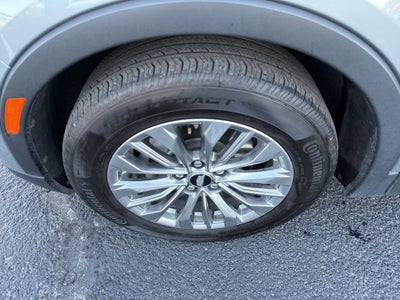 2024 Cadillac XT4 AWD Premium Luxury