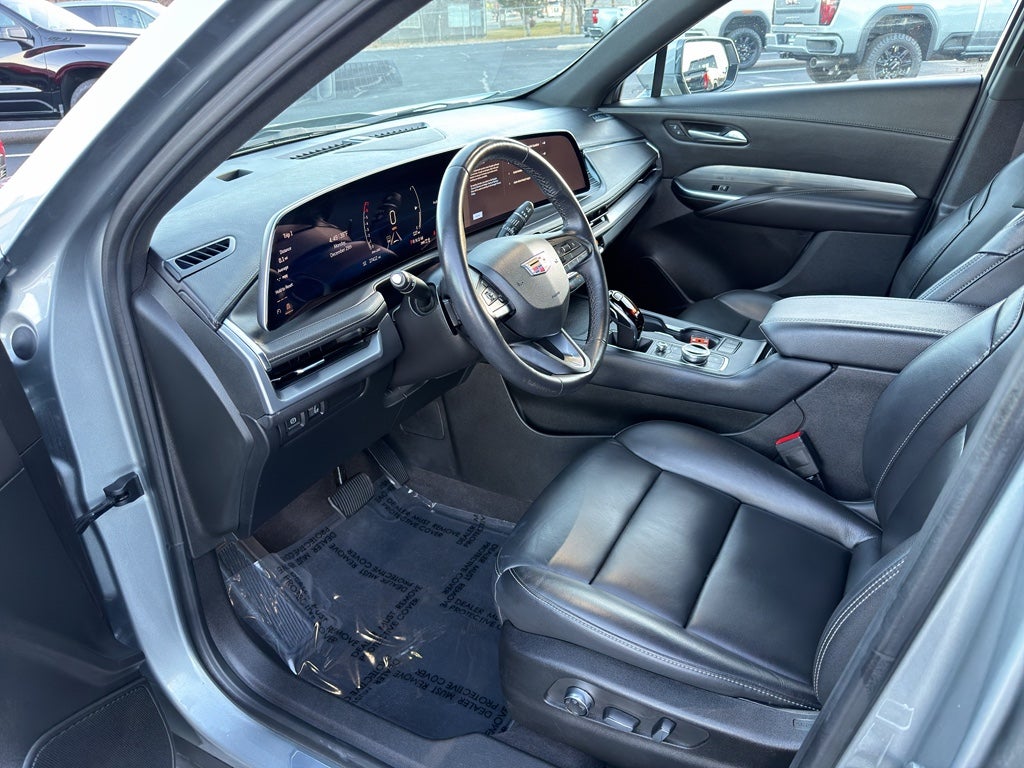 2024 Cadillac XT4 AWD Premium Luxury