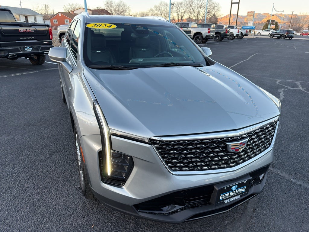 2024 Cadillac XT4 AWD Premium Luxury