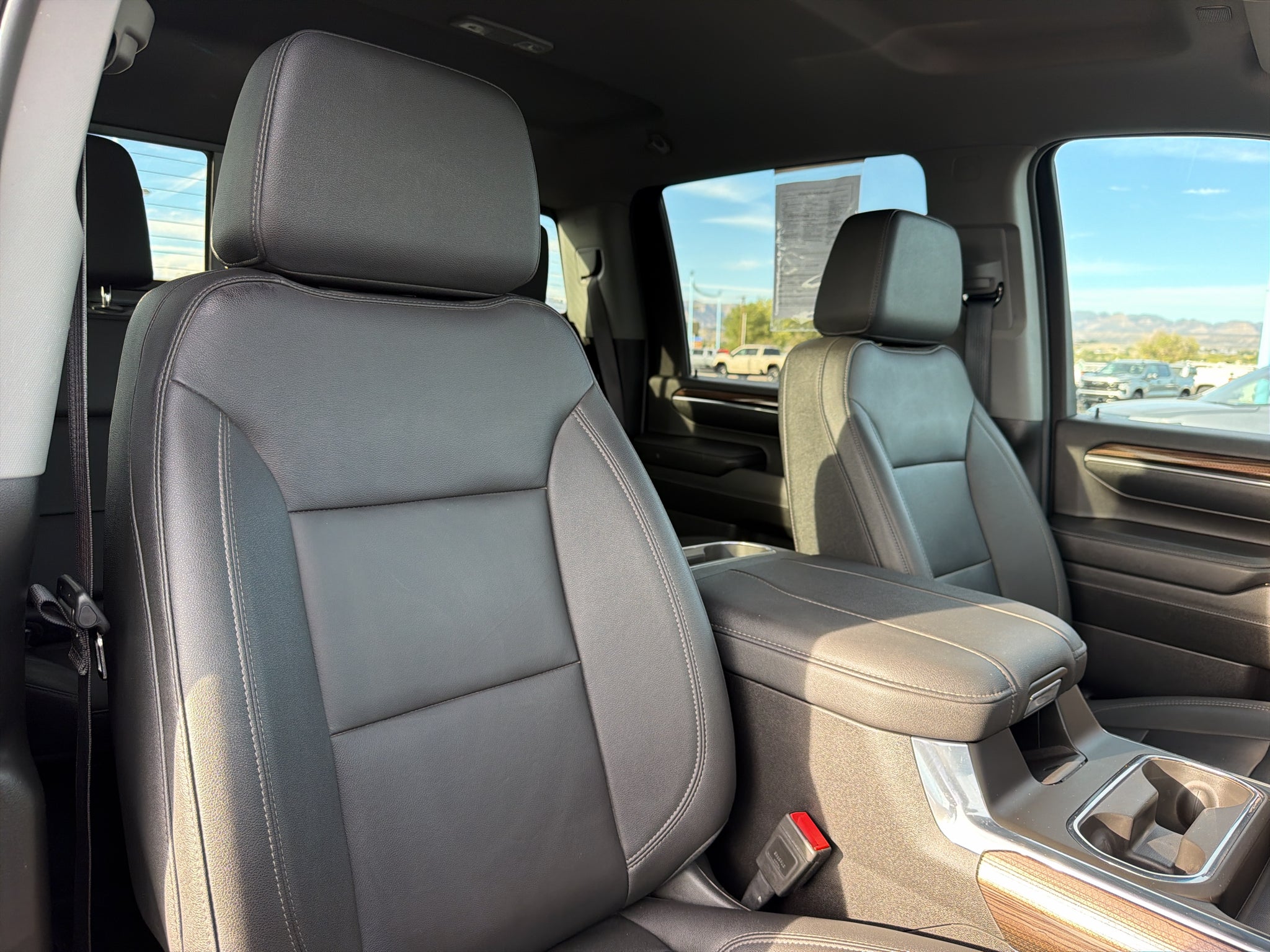2024 Chevrolet Silverado LT