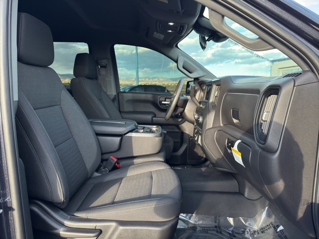 2024 Chevrolet Silverado Custom Trail Boss