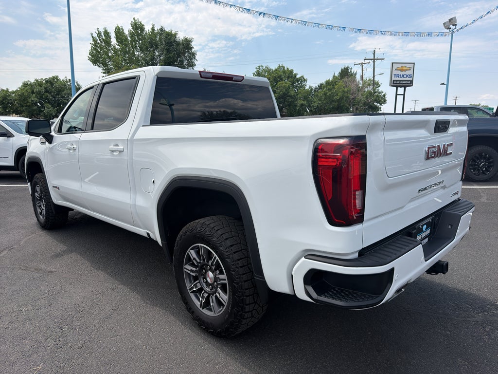 2025 GMC Sierra AT4