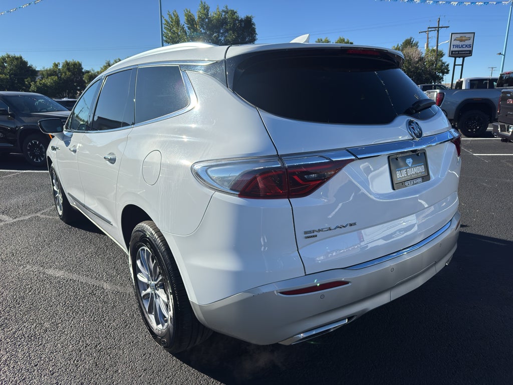 2024 Buick Enclave Essence