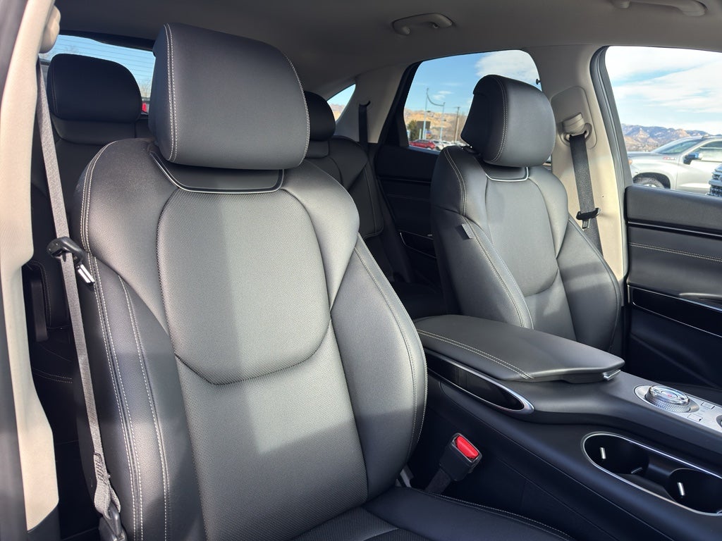 2025 Genesis GV70 2.5T