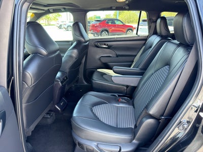 2025 Toyota Highlander XSE