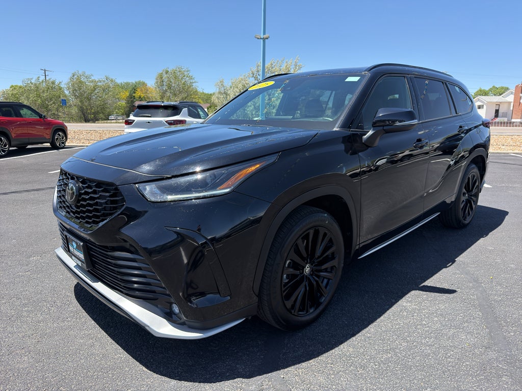 2025 Toyota Highlander XSE