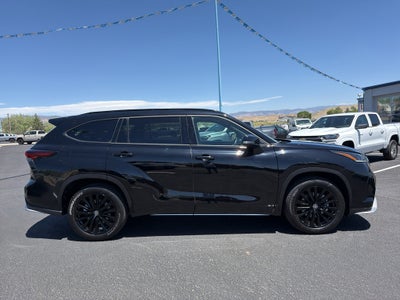 2025 Toyota Highlander XSE