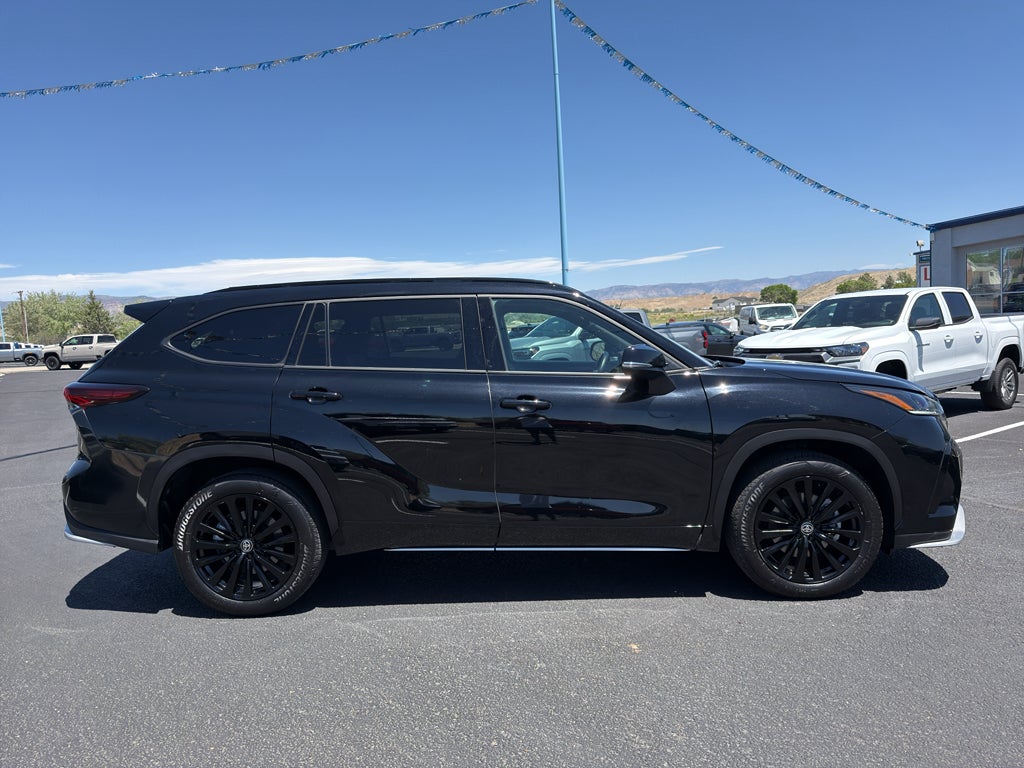 2025 Toyota Highlander XSE