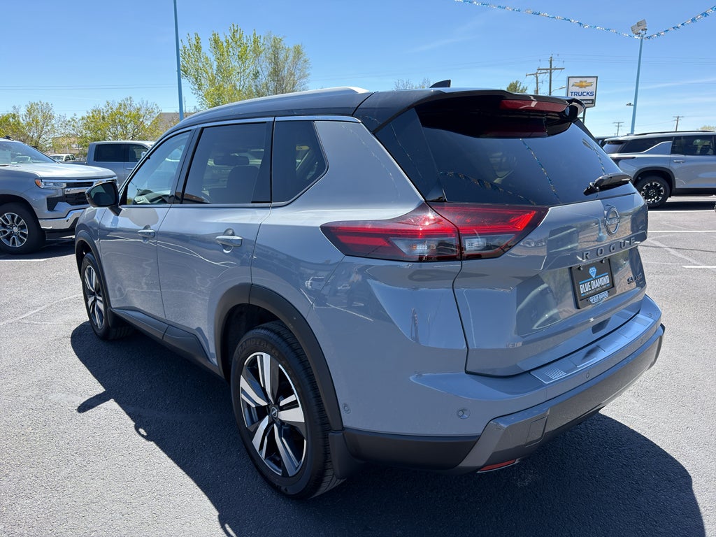 2025 Nissan Rogue SL