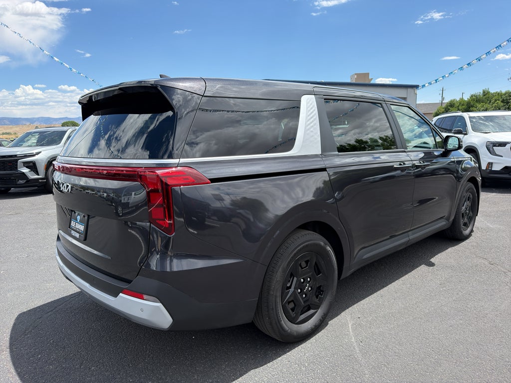 2026 Kia Carnival LXS